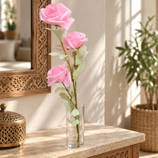 Roses et plumes artificielles décoratives