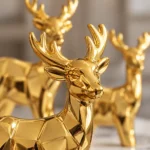 Trio de cerfs décoratifs dorés debout — Modèle 2 – Image 3