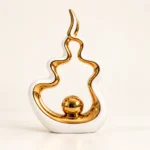 Sculptures flamme en céramique — Blanc et or – Image 4