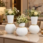 Vases cannelés blanc et or — Trio